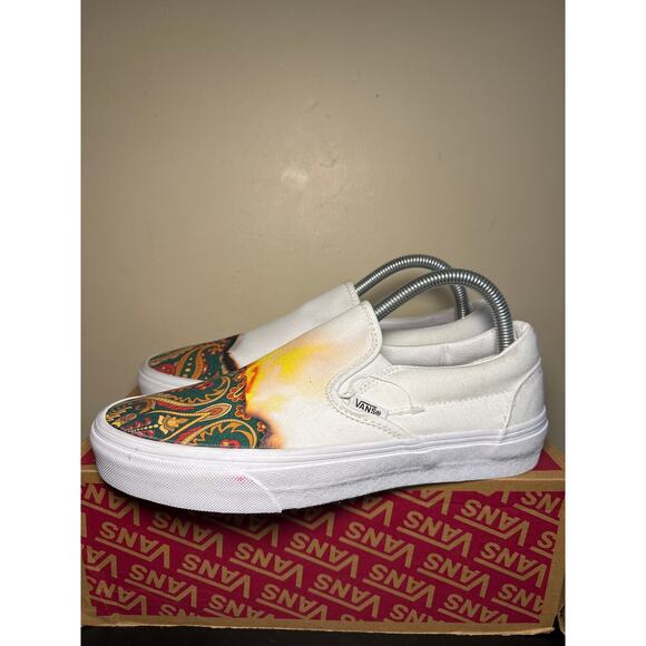 Vans Shoes - VANS CLASSIC SLIP ON-WOMENS 8.5